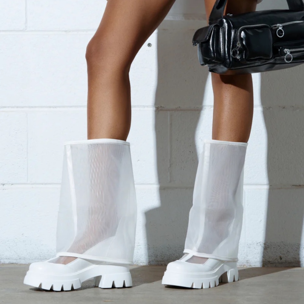 AZALEA WANG BAYE WHITE BOOT - 11 - Picture 2 of 5